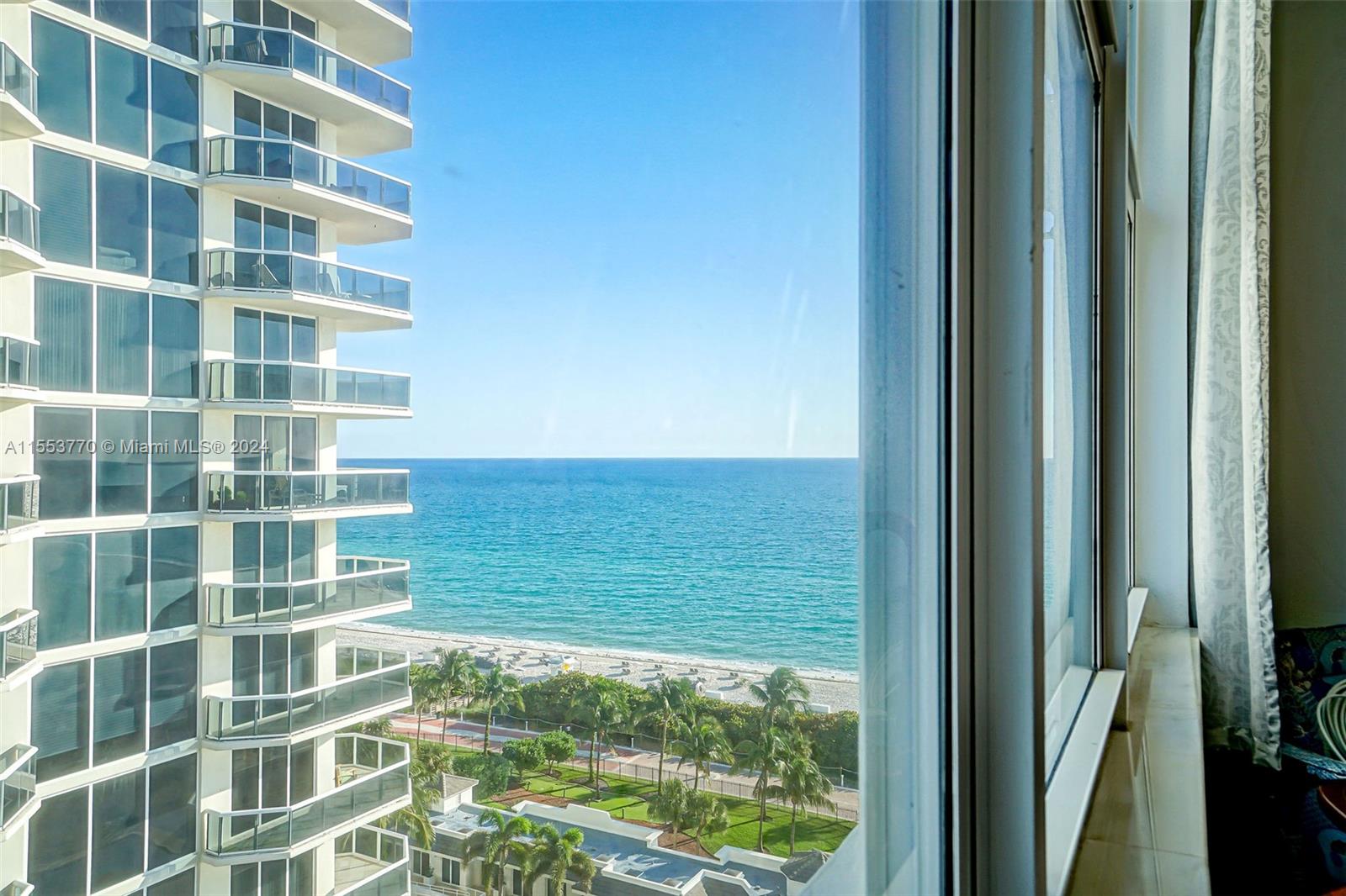 4747 Collins Ave 1108, Miami Beach, Florida 33140, 1 Bedroom Bedrooms, ,1 BathroomBathrooms,Residential,For Sale,4747 Collins Ave 1108,A11553770