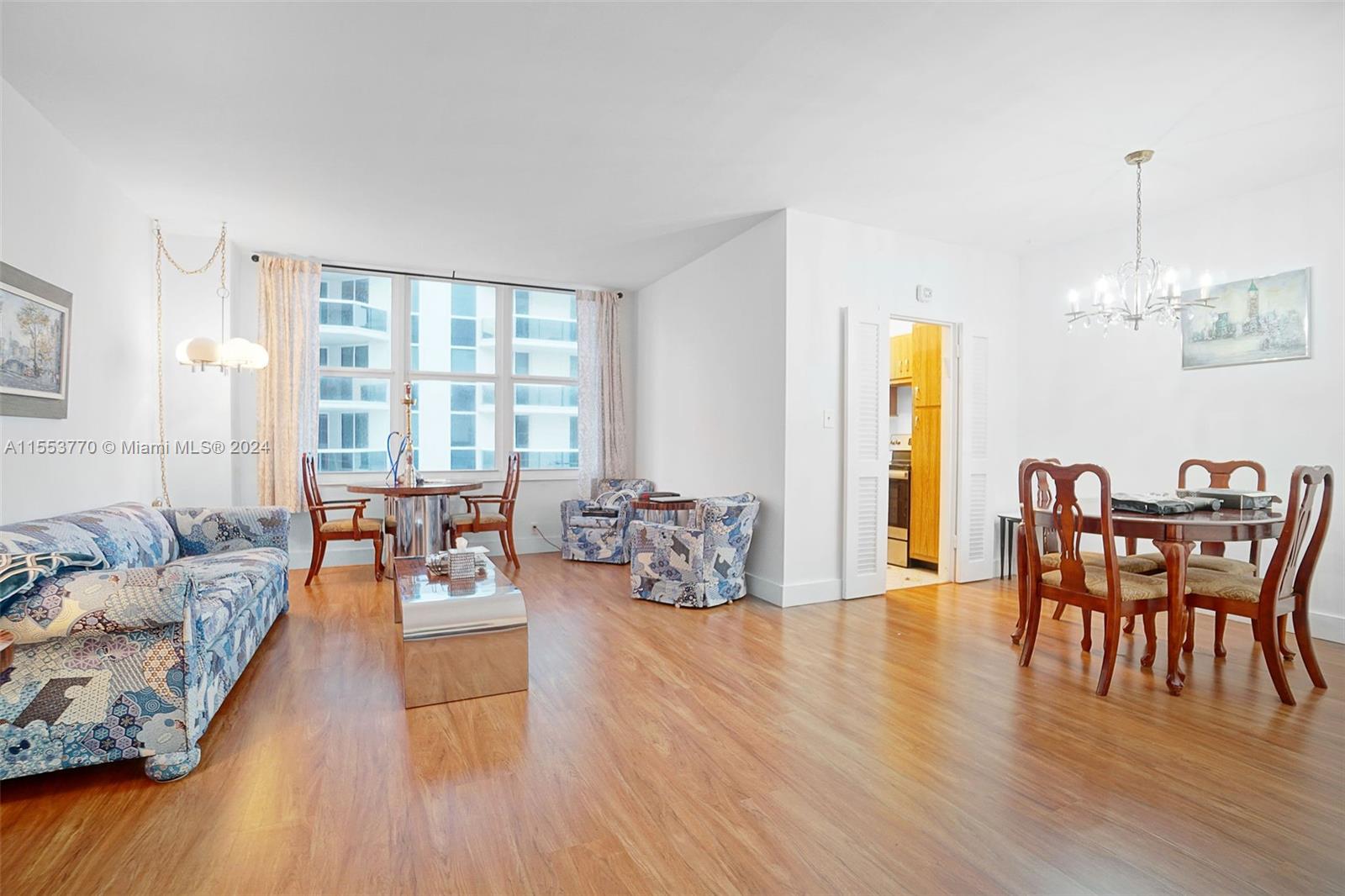 4747 Collins Ave 1108, Miami Beach, Florida 33140, 1 Bedroom Bedrooms, ,1 BathroomBathrooms,Residential,For Sale,4747 Collins Ave 1108,A11553770