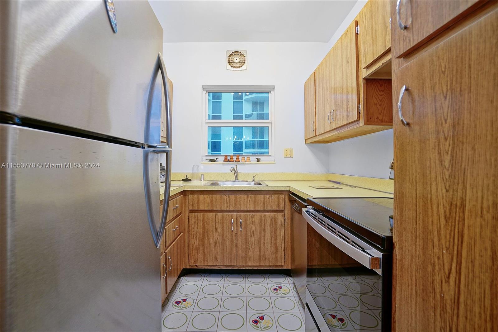 4747 Collins Ave 1108, Miami Beach, Florida 33140, 1 Bedroom Bedrooms, ,1 BathroomBathrooms,Residential,For Sale,4747 Collins Ave 1108,A11553770