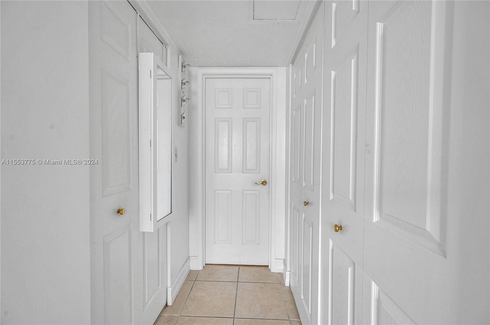 6770 Indian Creek Dr 8R, Miami Beach, Florida 33141, 1 Bedroom Bedrooms, ,1 BathroomBathrooms,Residential,For Sale,6770 Indian Creek Dr 8R,A11553775