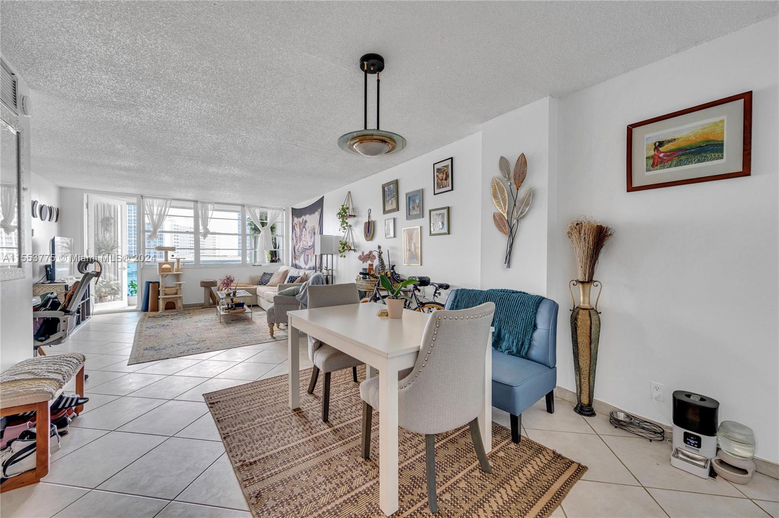 6770 Indian Creek Dr 8R, Miami Beach, Florida 33141, 1 Bedroom Bedrooms, ,1 BathroomBathrooms,Residential,For Sale,6770 Indian Creek Dr 8R,A11553775