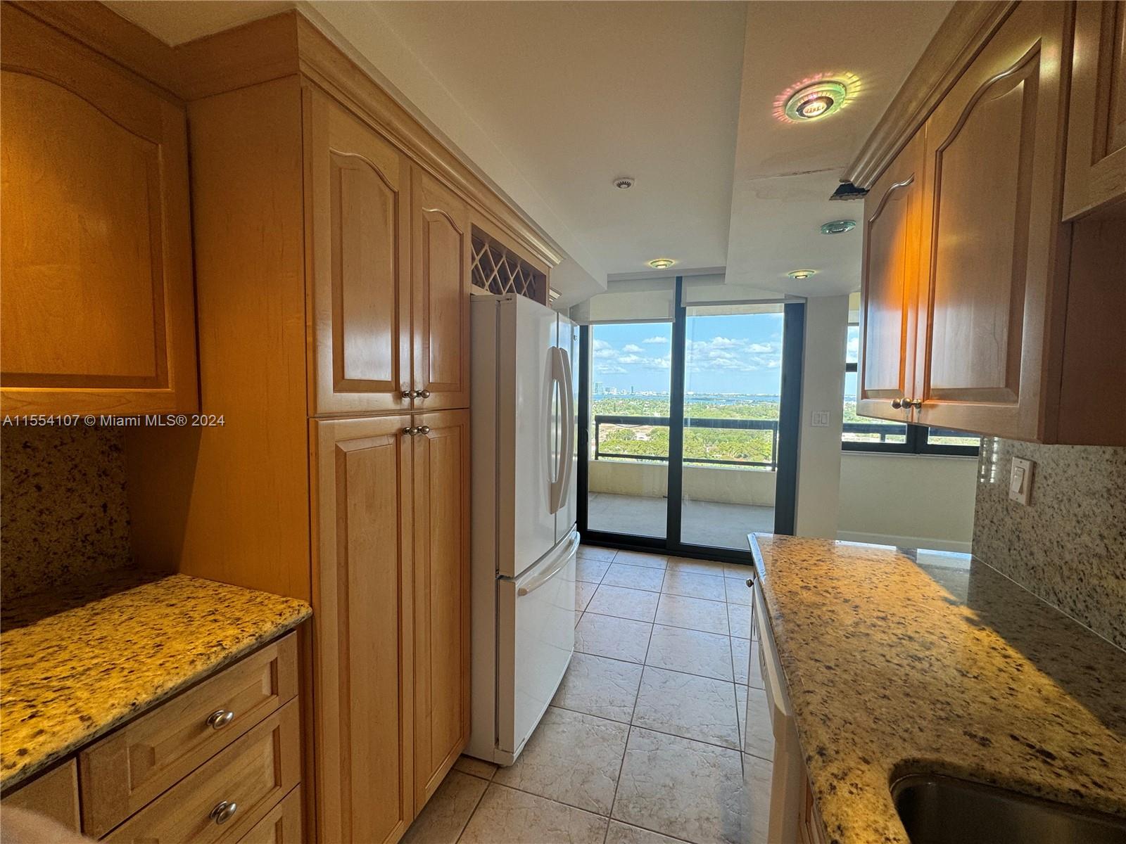 2555 Collins Ave 2002, Miami Beach, Florida 33140, 2 Bedrooms Bedrooms, ,2 BathroomsBathrooms,Residential,For Sale,2555 Collins Ave 2002,A11554107