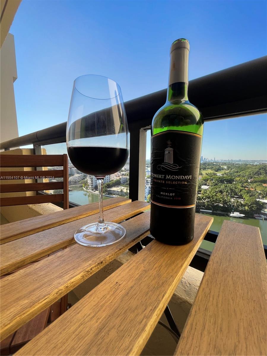 2555 Collins Ave 2002, Miami Beach, Florida 33140, 2 Bedrooms Bedrooms, ,2 BathroomsBathrooms,Residential,For Sale,2555 Collins Ave 2002,A11554107