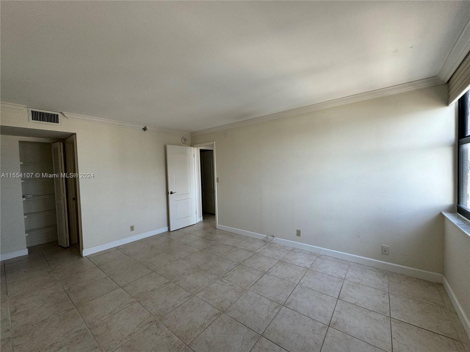 2555 Collins Ave 2002, Miami Beach, Florida 33140, 2 Bedrooms Bedrooms, ,2 BathroomsBathrooms,Residential,For Sale,2555 Collins Ave 2002,A11554107