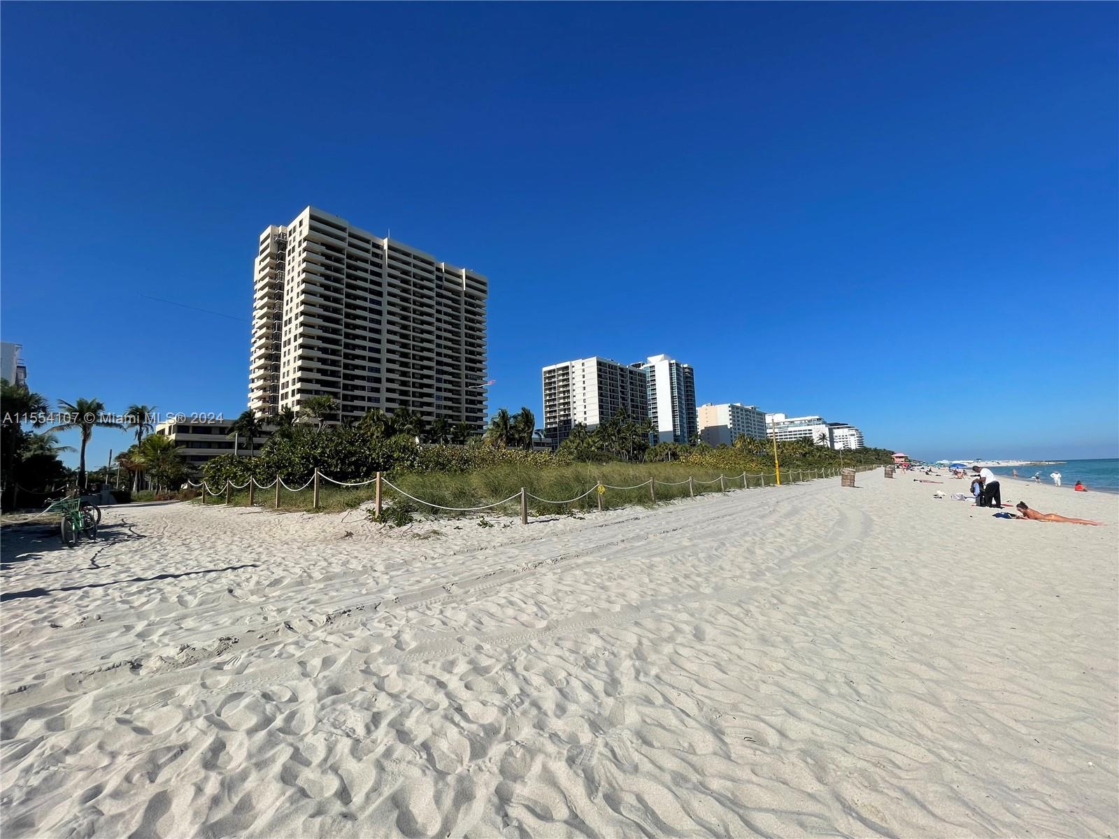 2555 Collins Ave 2002, Miami Beach, Florida 33140, 2 Bedrooms Bedrooms, ,2 BathroomsBathrooms,Residential,For Sale,2555 Collins Ave 2002,A11554107