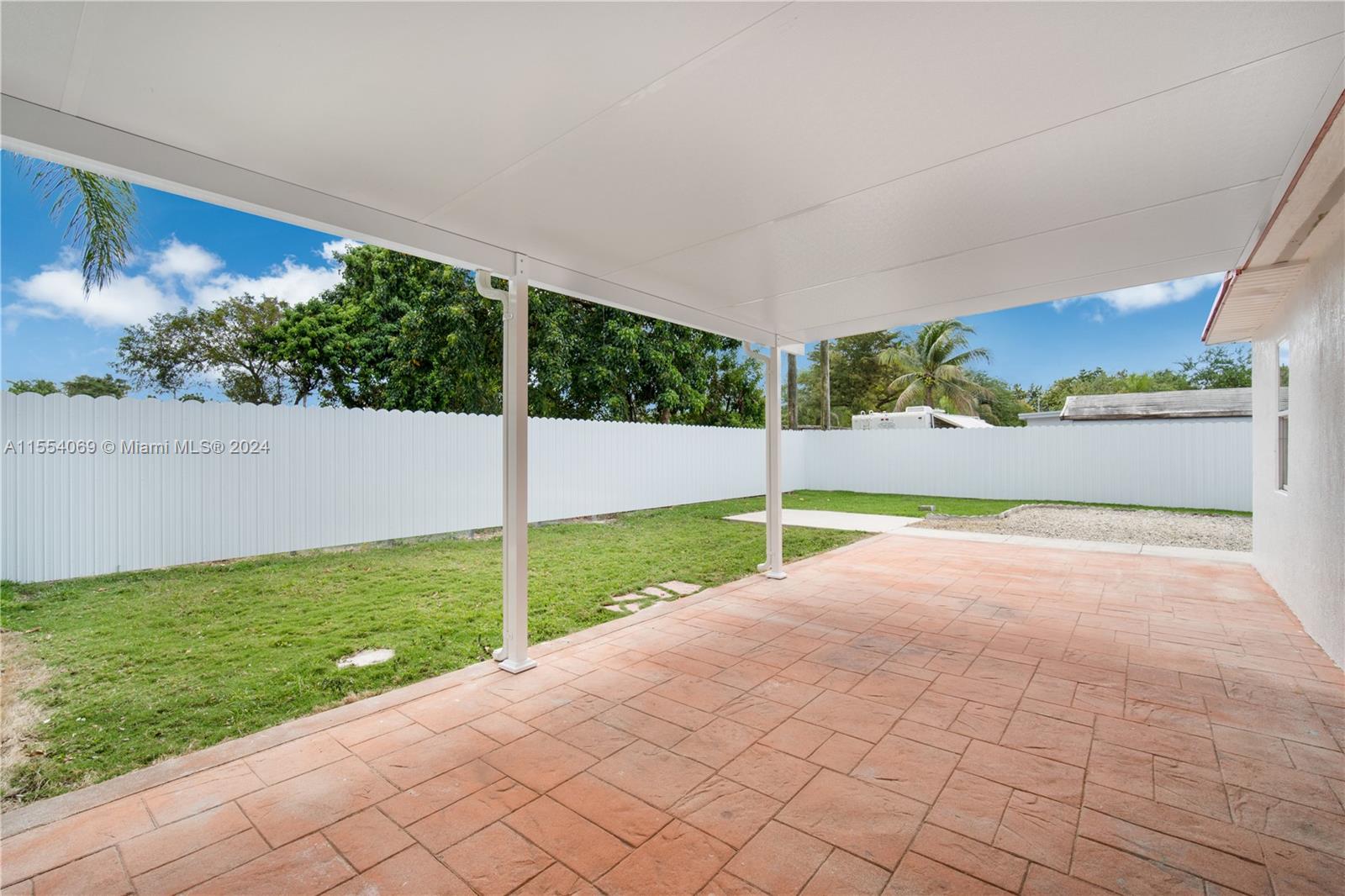 15000 Leisure Dr, Homestead, Florida 33033, 3 Bedrooms Bedrooms, ,2 BathroomsBathrooms,Residential,For Sale,15000 Leisure Dr,A11554069