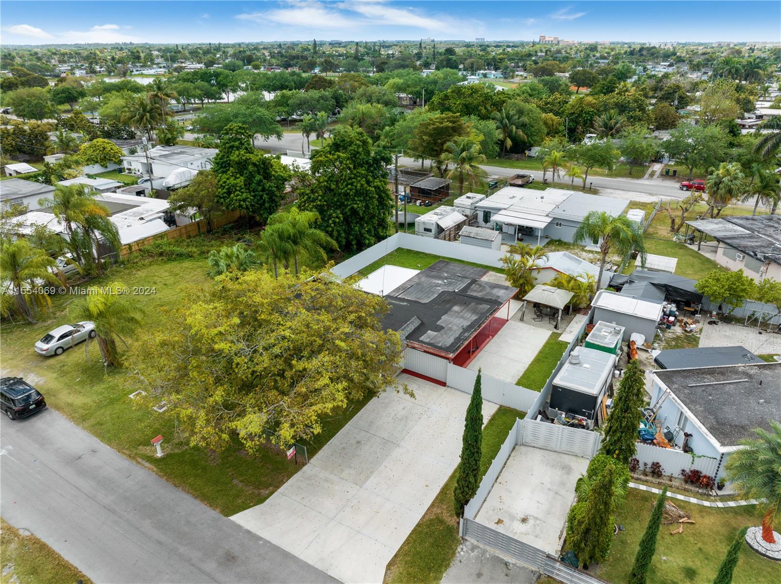 15000 Leisure Dr, Homestead, Florida 33033, 3 Bedrooms Bedrooms, ,2 BathroomsBathrooms,Residential,For Sale,15000 Leisure Dr,A11554069