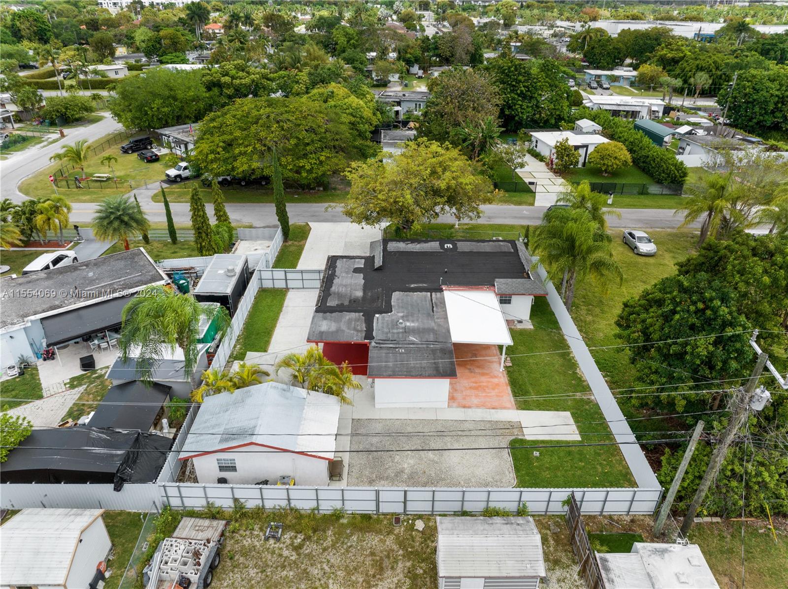 15000 Leisure Dr, Homestead, Florida 33033, 3 Bedrooms Bedrooms, ,2 BathroomsBathrooms,Residential,For Sale,15000 Leisure Dr,A11554069