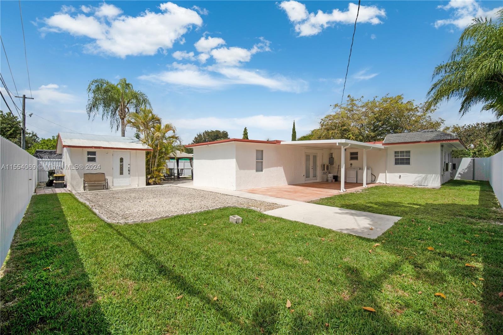 15000 Leisure Dr, Homestead, Florida 33033, 3 Bedrooms Bedrooms, ,2 BathroomsBathrooms,Residential,For Sale,15000 Leisure Dr,A11554069