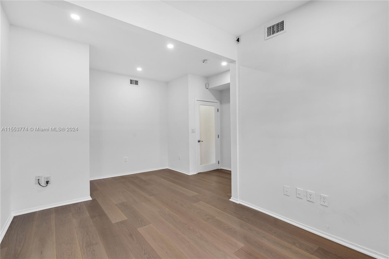 1600 Michigan Ave 2, Miami Beach, Florida 33139, 2 Bedrooms Bedrooms, ,2 BathroomsBathrooms,Residential,For Sale,1600 Michigan Ave 2,A11553774