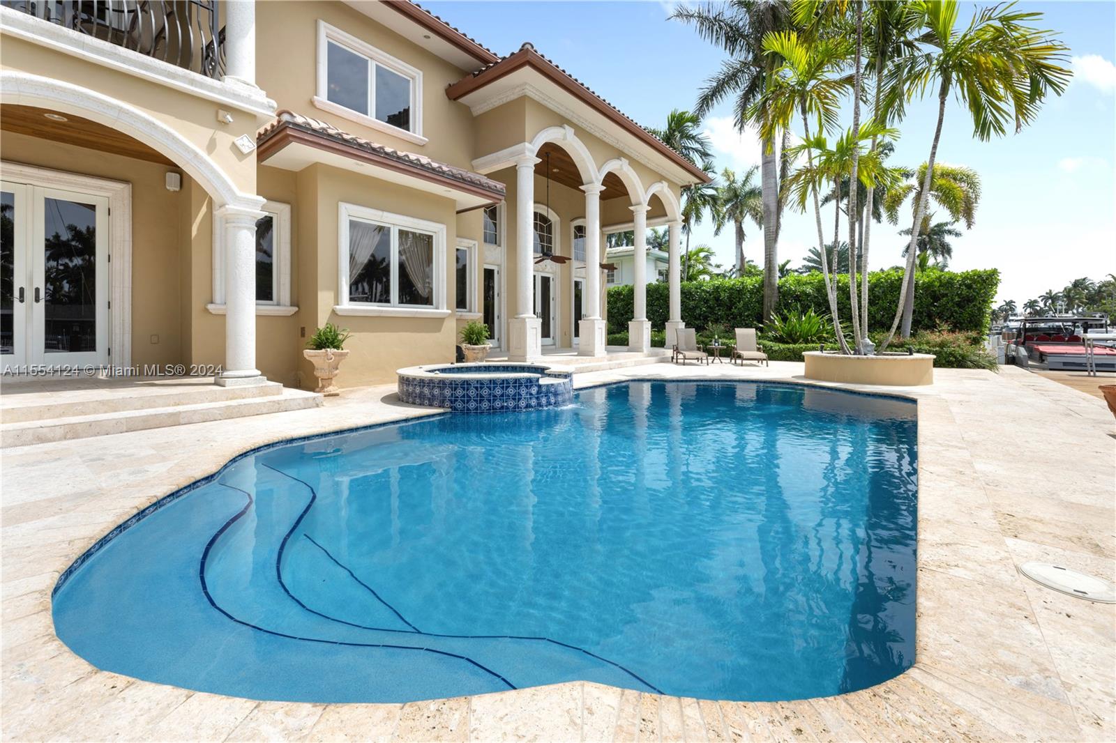 67 Royal Palm Dr, Fort Lauderdale, Florida 33301, 7 Bedrooms Bedrooms, ,6 BathroomsBathrooms,Residential,For Sale,67 Royal Palm Dr,A11554124