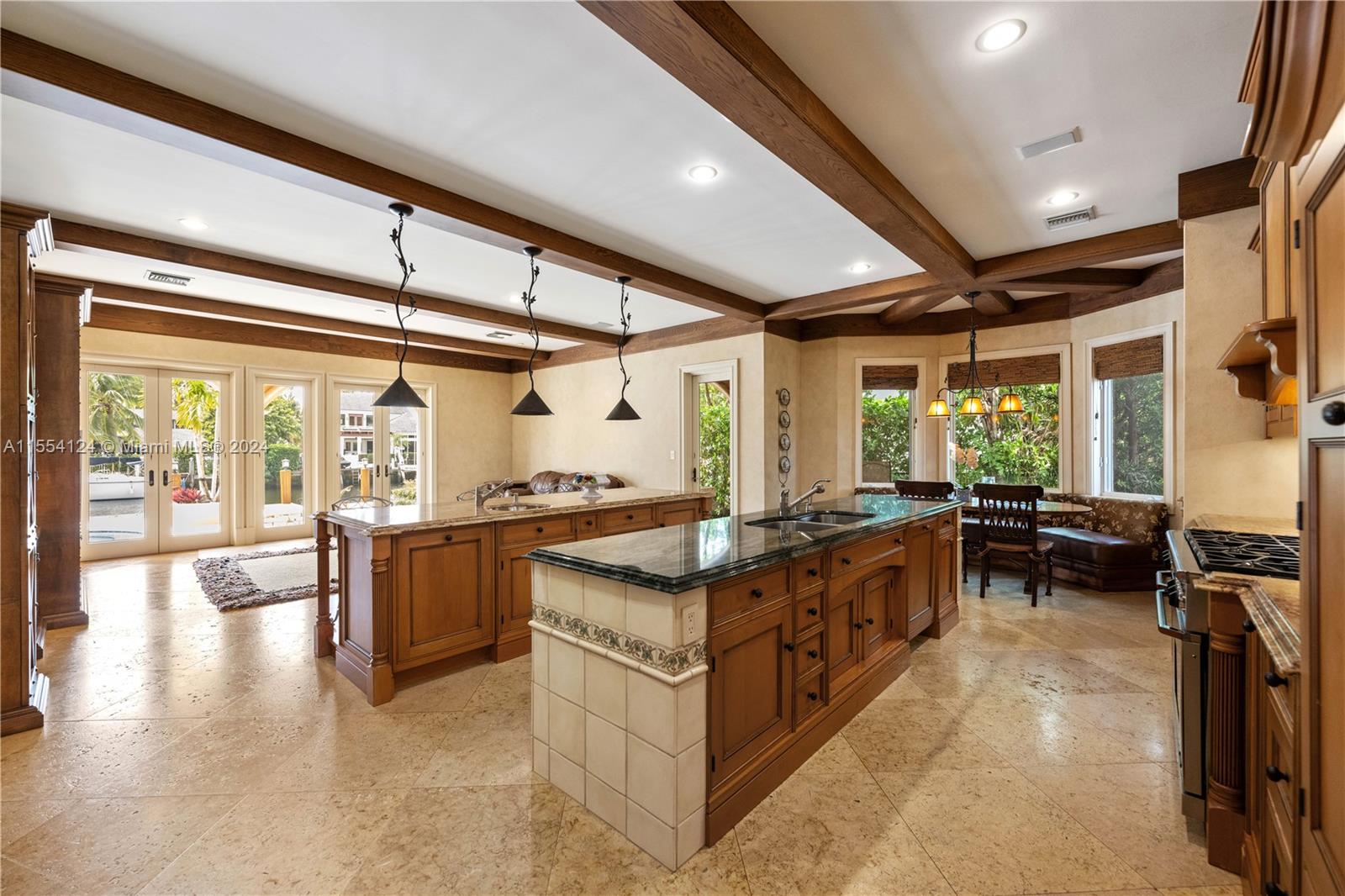 67 Royal Palm Dr, Fort Lauderdale, Florida 33301, 7 Bedrooms Bedrooms, ,6 BathroomsBathrooms,Residential,For Sale,67 Royal Palm Dr,A11554124