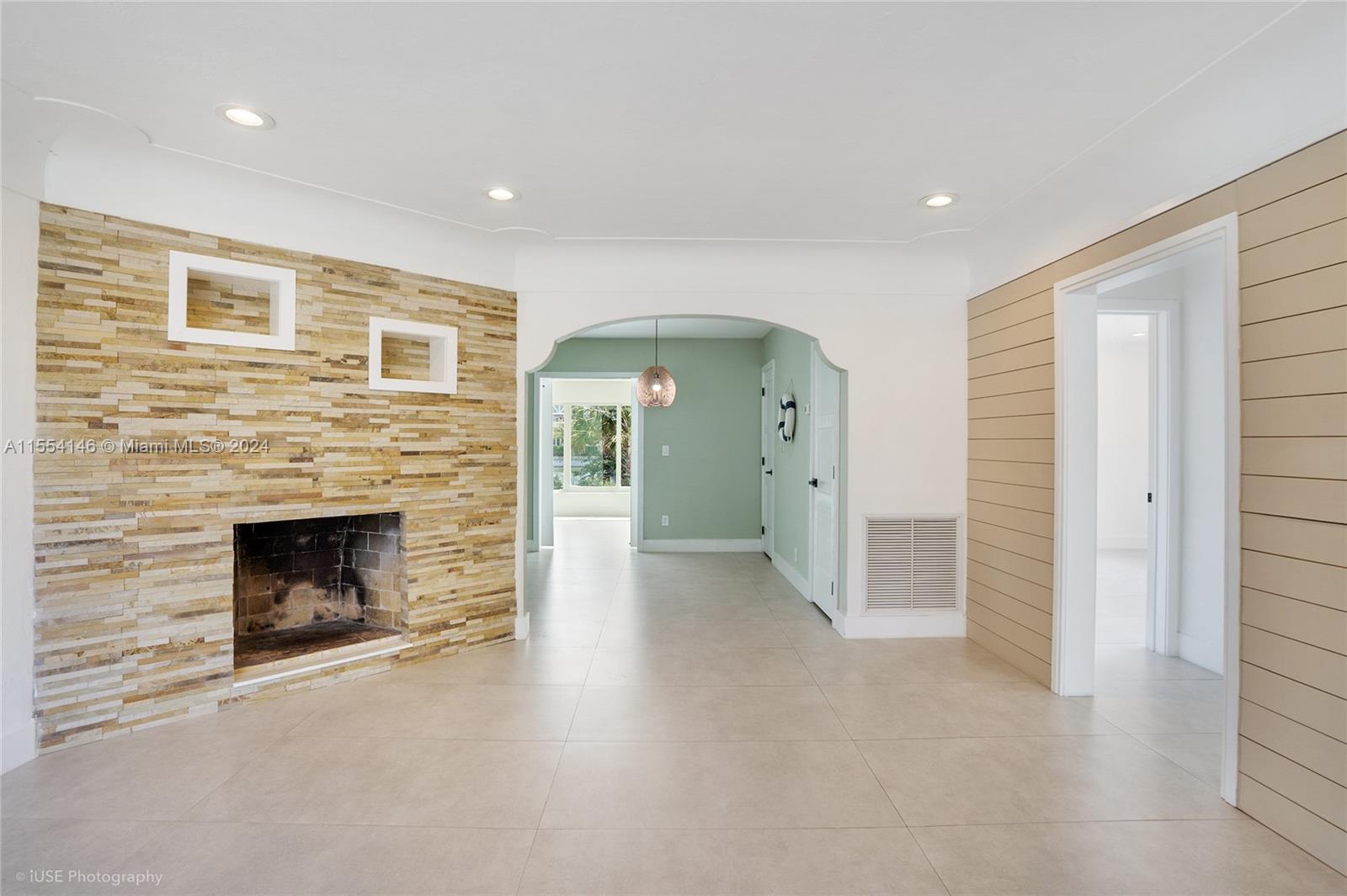 1406 NE 18th Ave, Fort Lauderdale, Florida 33304, 3 Bedrooms Bedrooms, ,3 BathroomsBathrooms,Residential,For Sale,1406 NE 18th Ave,A11554146