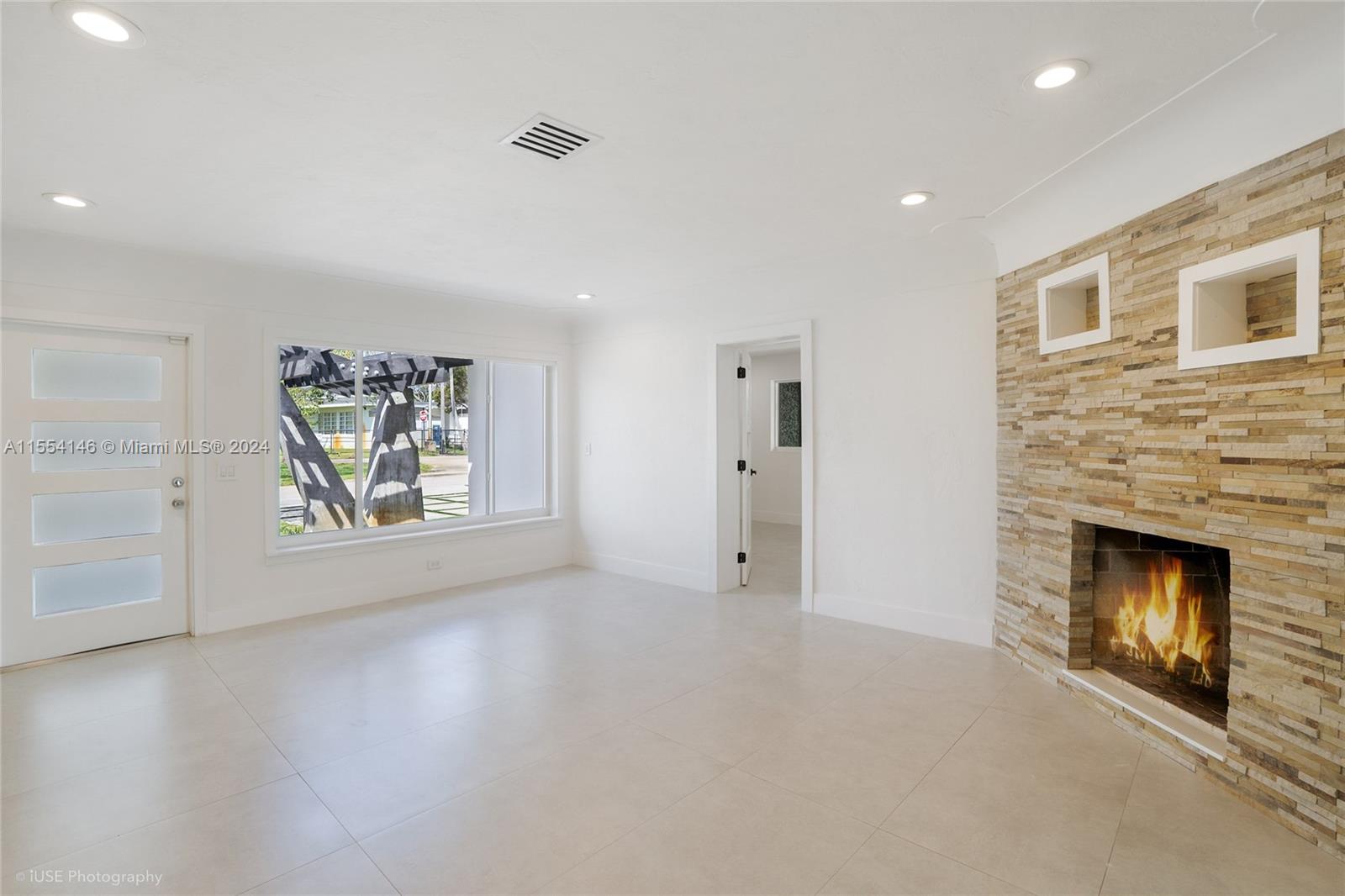 1406 NE 18th Ave, Fort Lauderdale, Florida 33304, 3 Bedrooms Bedrooms, ,3 BathroomsBathrooms,Residential,For Sale,1406 NE 18th Ave,A11554146