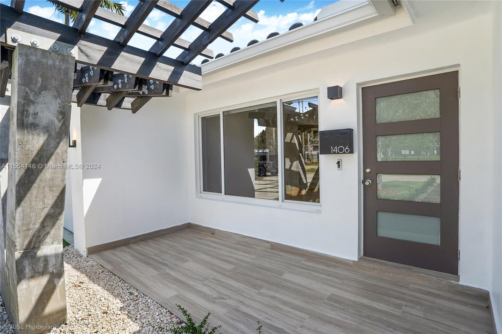 1406 NE 18th Ave, Fort Lauderdale, Florida 33304, 3 Bedrooms Bedrooms, ,3 BathroomsBathrooms,Residential,For Sale,1406 NE 18th Ave,A11554146