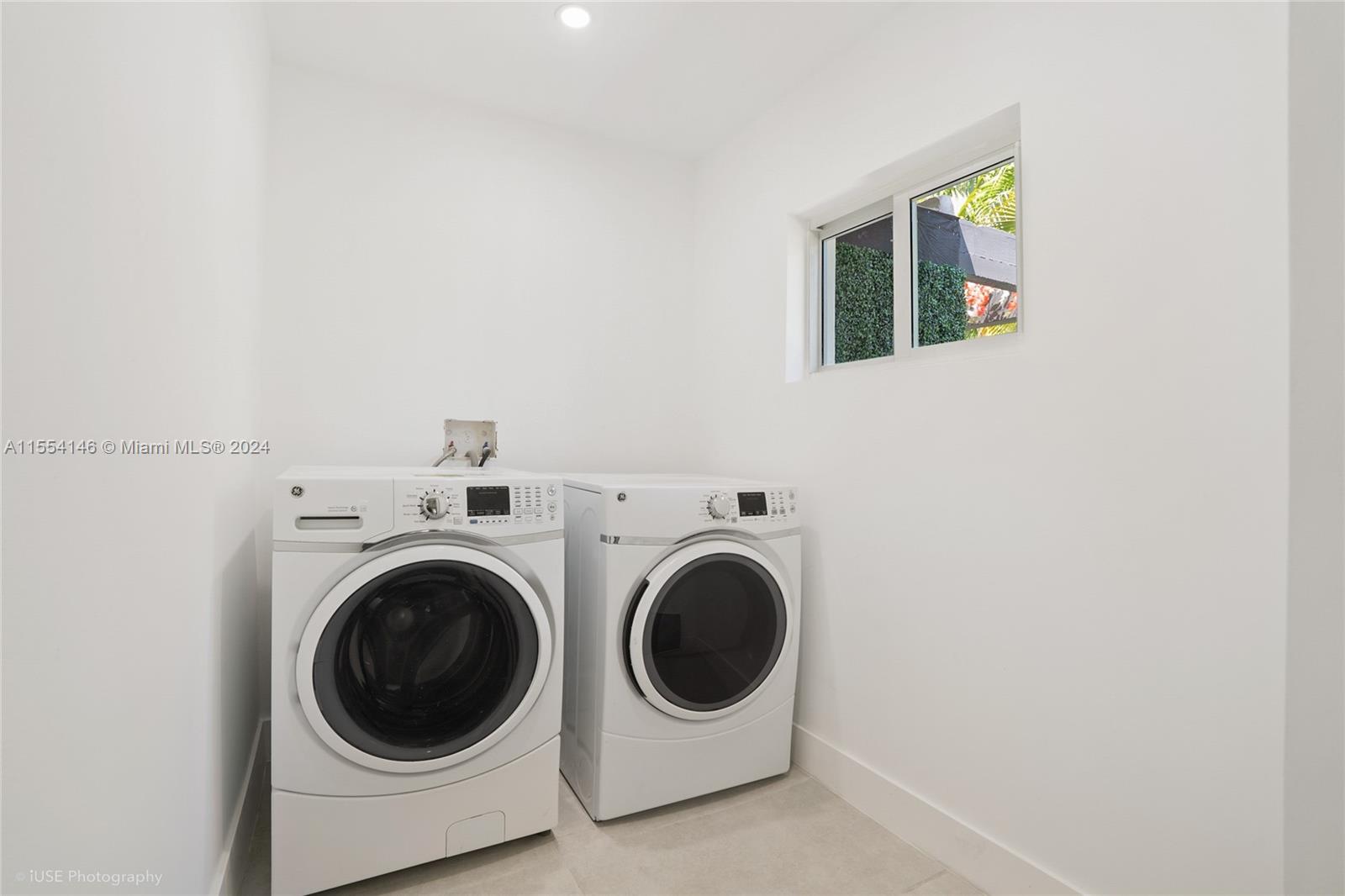 1406 NE 18th Ave, Fort Lauderdale, Florida 33304, 3 Bedrooms Bedrooms, ,3 BathroomsBathrooms,Residential,For Sale,1406 NE 18th Ave,A11554146