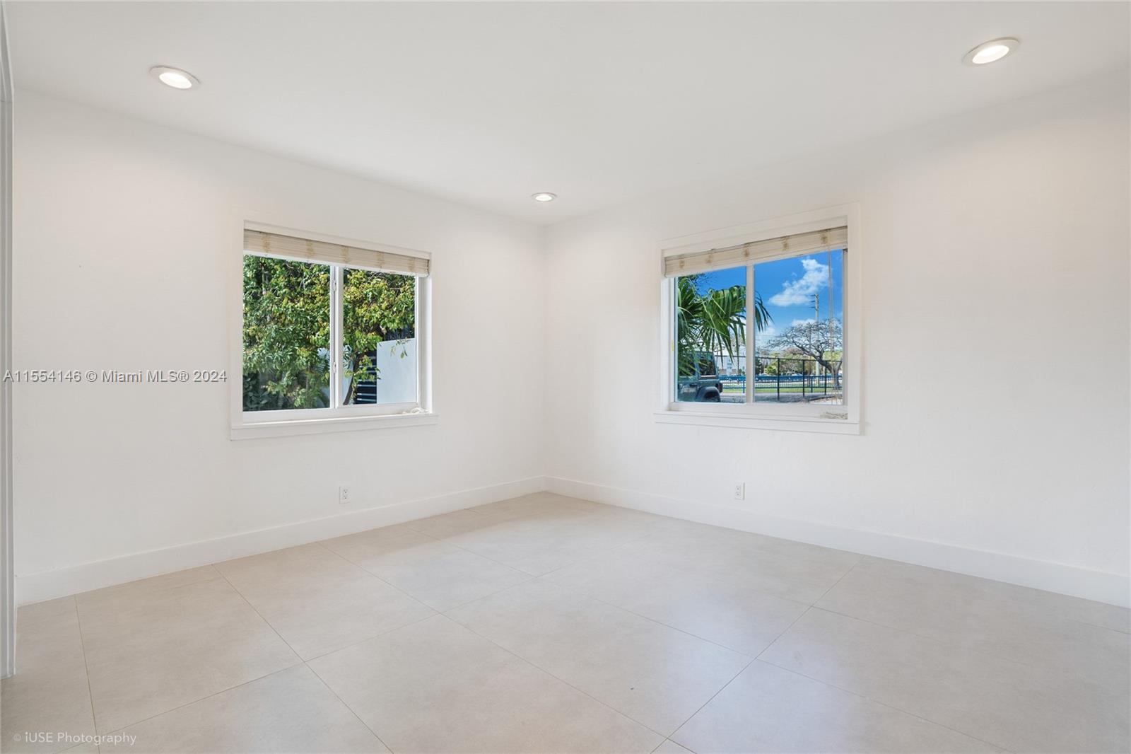 1406 NE 18th Ave, Fort Lauderdale, Florida 33304, 3 Bedrooms Bedrooms, ,3 BathroomsBathrooms,Residential,For Sale,1406 NE 18th Ave,A11554146