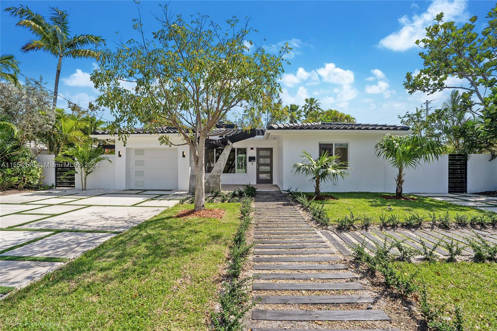 1406 NE 18th Ave, Fort Lauderdale, Florida 33304, 3 Bedrooms Bedrooms, ,3 BathroomsBathrooms,Residential,For Sale,1406 NE 18th Ave,A11554146