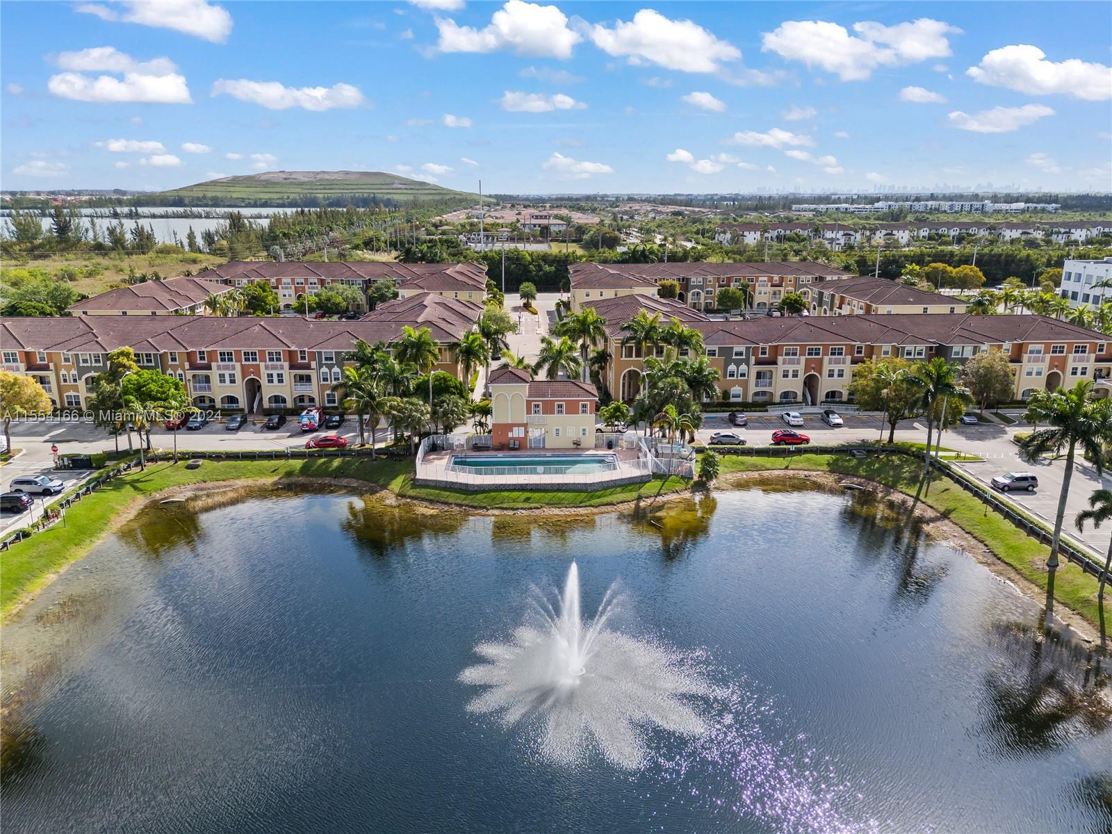 10850 NW 89th Ter 102-5, Doral, Florida 33178, 3 Bedrooms Bedrooms, ,2 BathroomsBathrooms,Residential,For Sale,10850 NW 89th Ter 102-5,A11554166