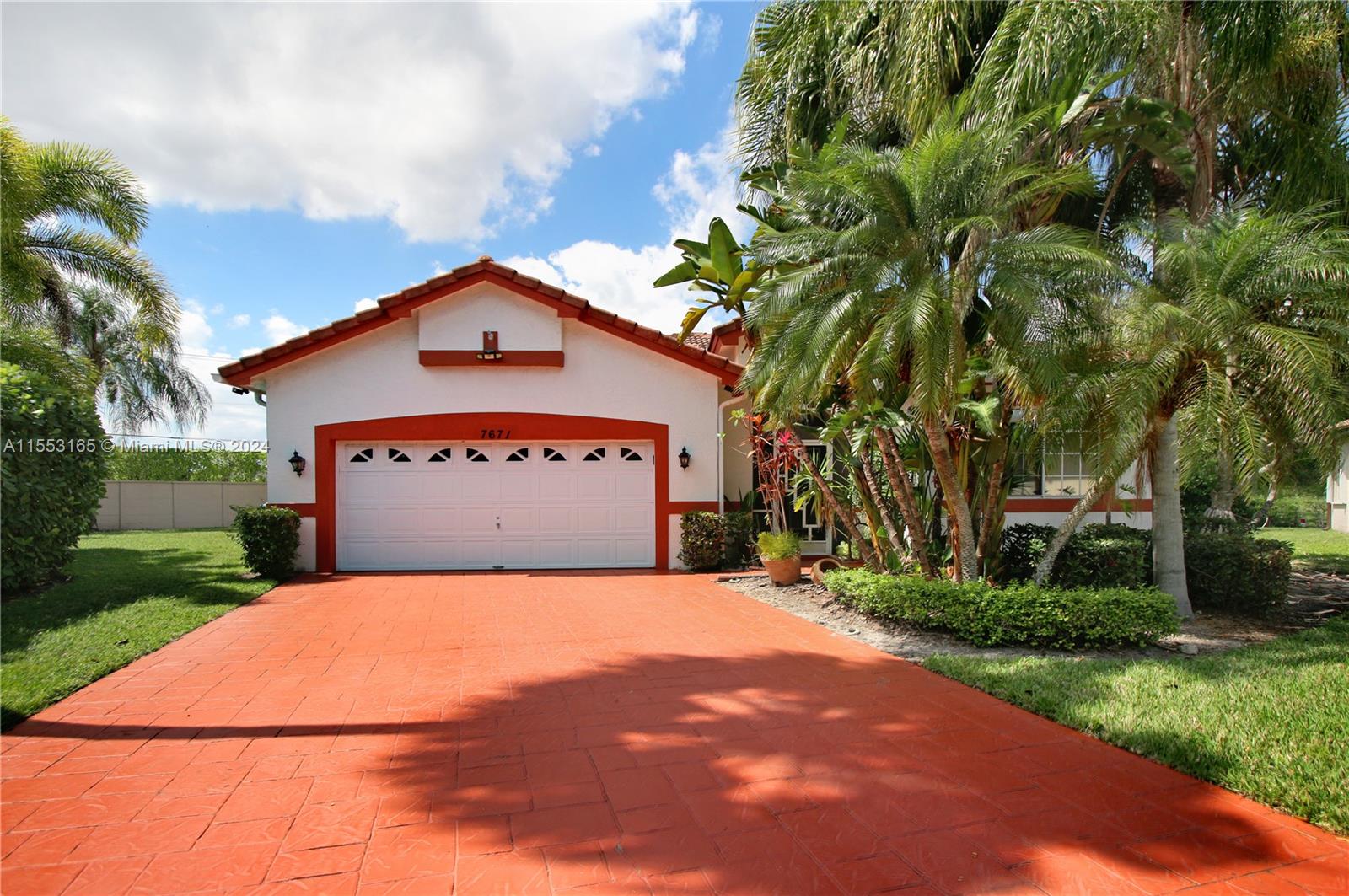 7671 NW 87th Ter, Tamarac, Florida 33321, 3 Bedrooms Bedrooms, ,2 BathroomsBathrooms,Residential,For Sale,7671 NW 87th Ter,A11553165