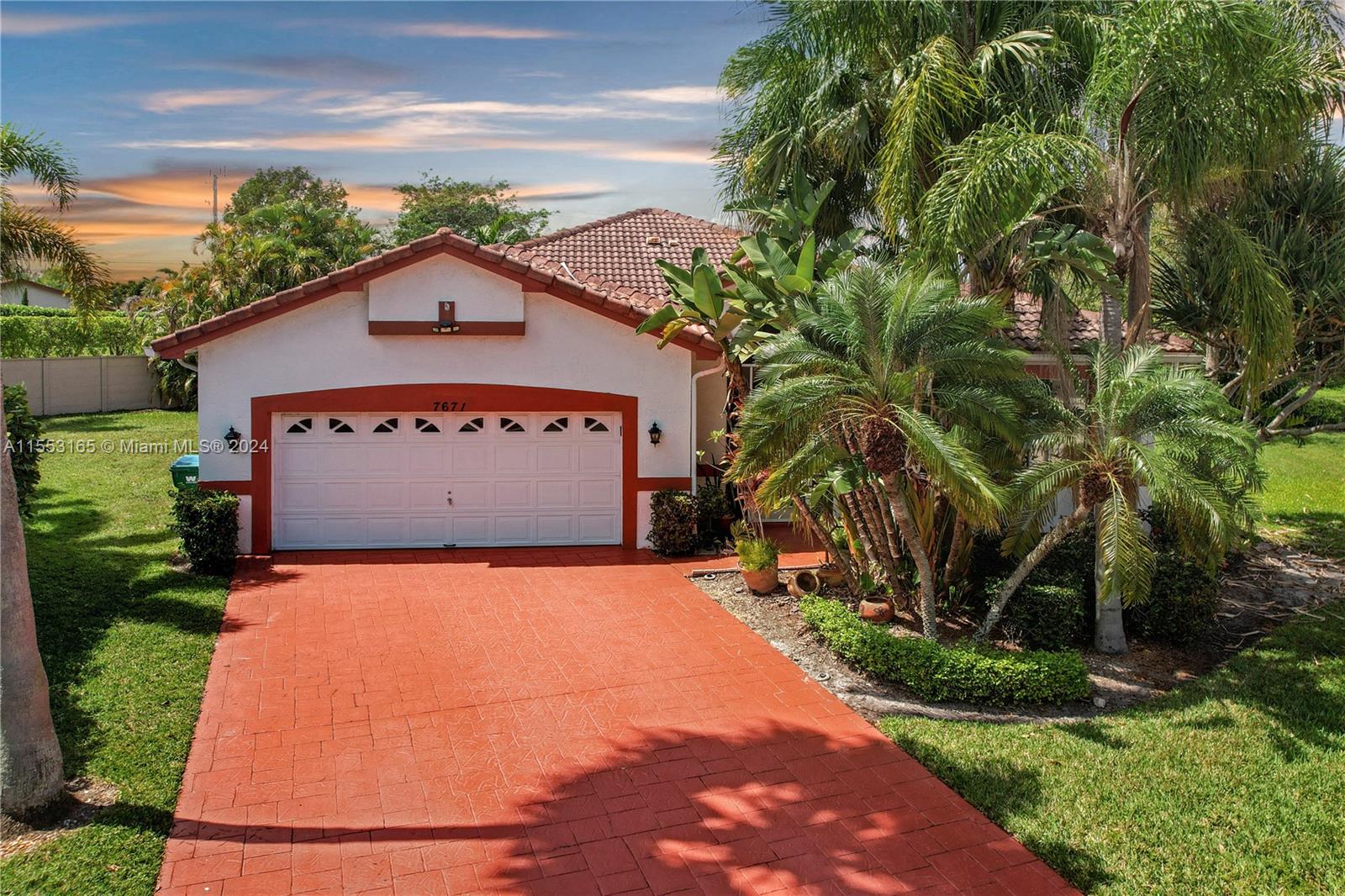 7671 NW 87th Ter, Tamarac, Florida 33321, 3 Bedrooms Bedrooms, ,2 BathroomsBathrooms,Residential,For Sale,7671 NW 87th Ter,A11553165