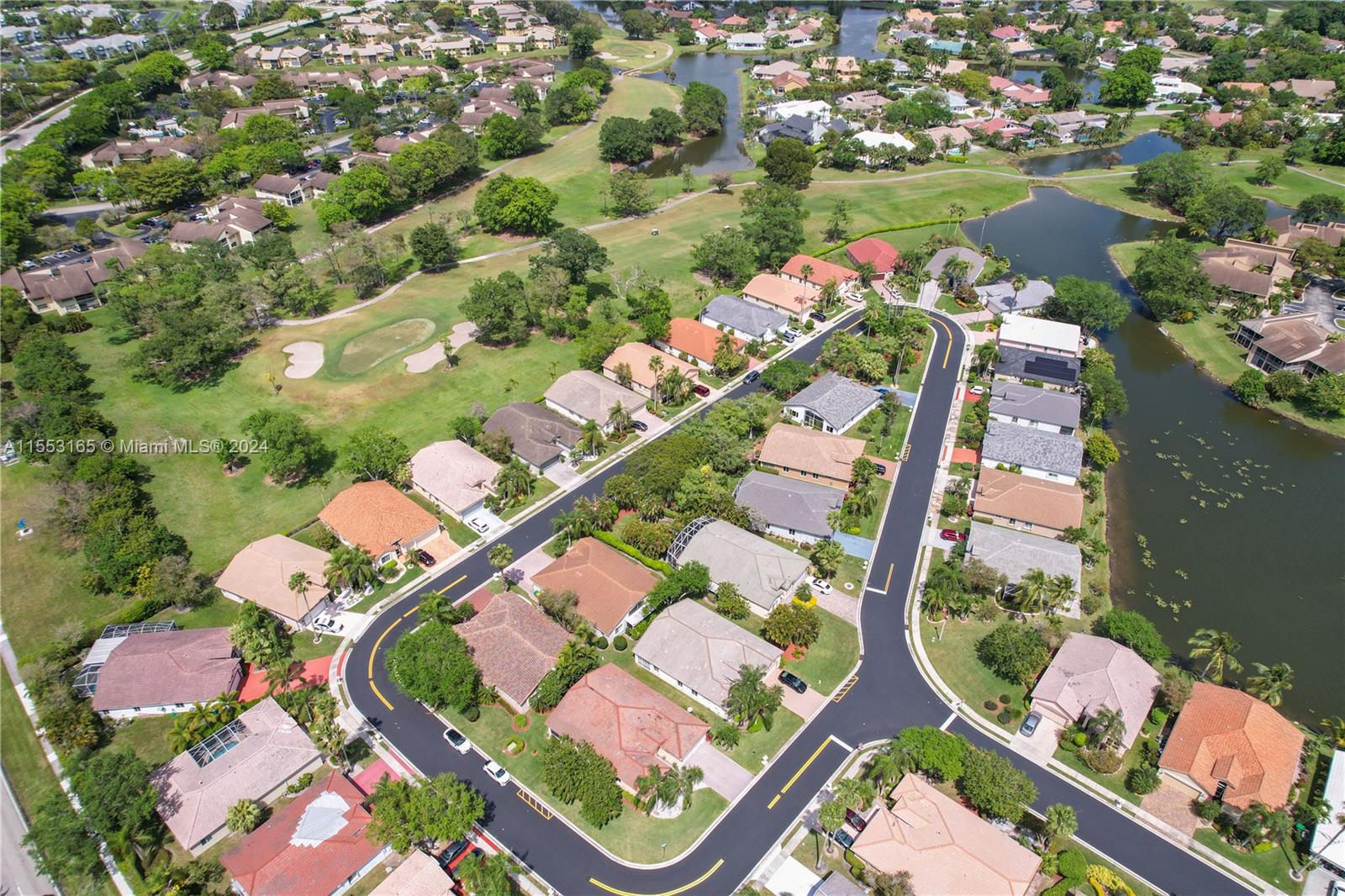 7671 NW 87th Ter, Tamarac, Florida 33321, 3 Bedrooms Bedrooms, ,2 BathroomsBathrooms,Residential,For Sale,7671 NW 87th Ter,A11553165