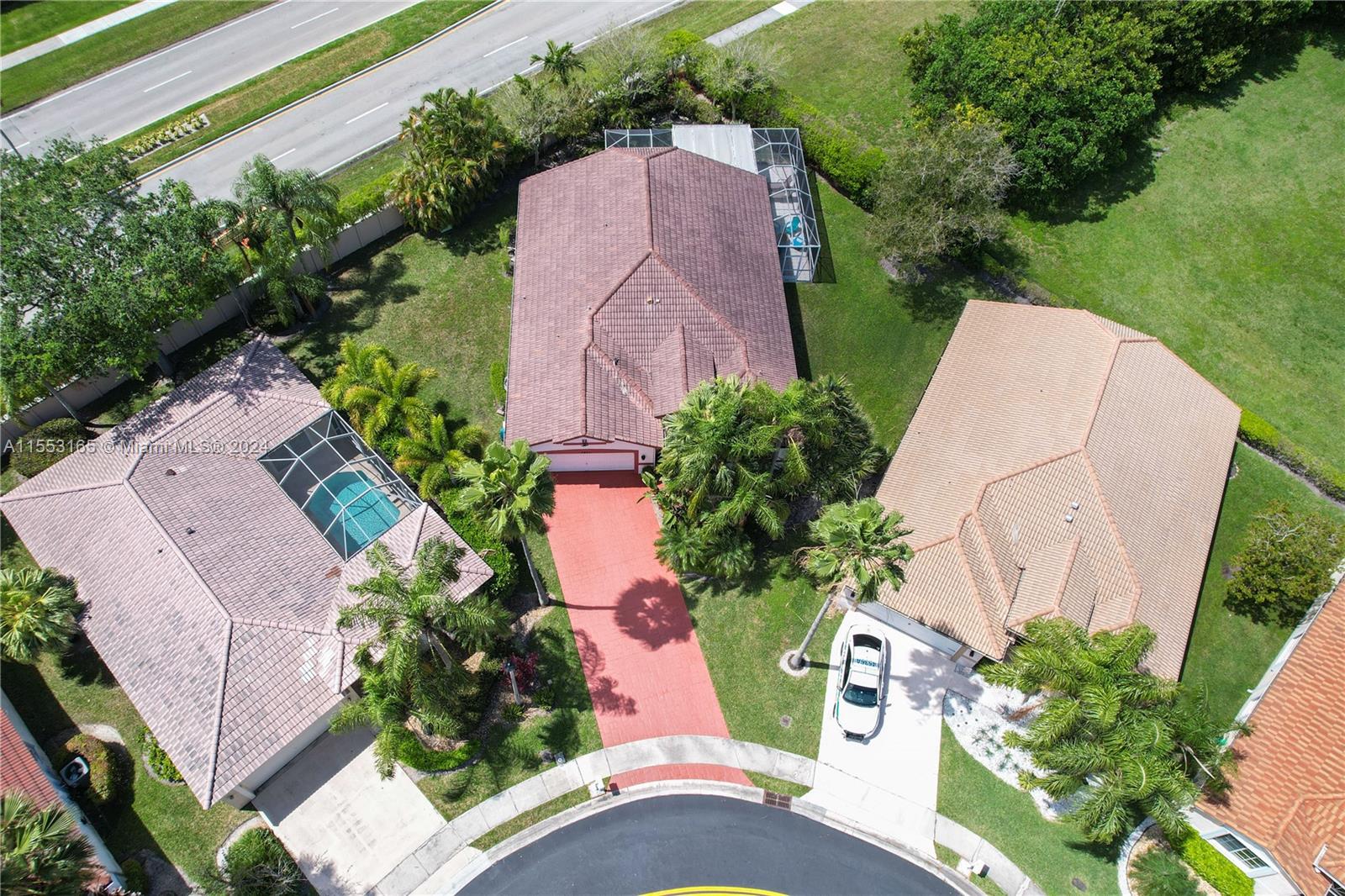 7671 NW 87th Ter, Tamarac, Florida 33321, 3 Bedrooms Bedrooms, ,2 BathroomsBathrooms,Residential,For Sale,7671 NW 87th Ter,A11553165