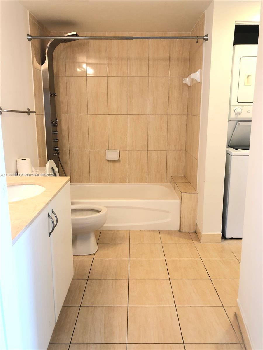 1750 N Bayshore Dr 1612, Miami, Florida 33132, 1 Bedroom Bedrooms, ,1 BathroomBathrooms,Residential,For Sale,1750 N Bayshore Dr 1612,A11554180