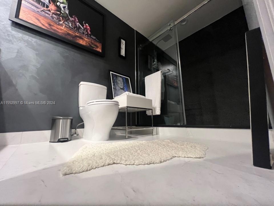 1000 Venetian Way 810, Miami Beach, Florida 33139, 1 Bedroom Bedrooms, ,1 BathroomBathrooms,Residential,For Sale,1000 Venetian Way 810,A11552997