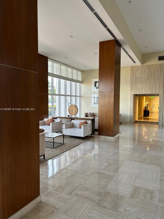 1000 Venetian Way 810, Miami Beach, Florida 33139, 1 Bedroom Bedrooms, ,1 BathroomBathrooms,Residential,For Sale,1000 Venetian Way 810,A11552997