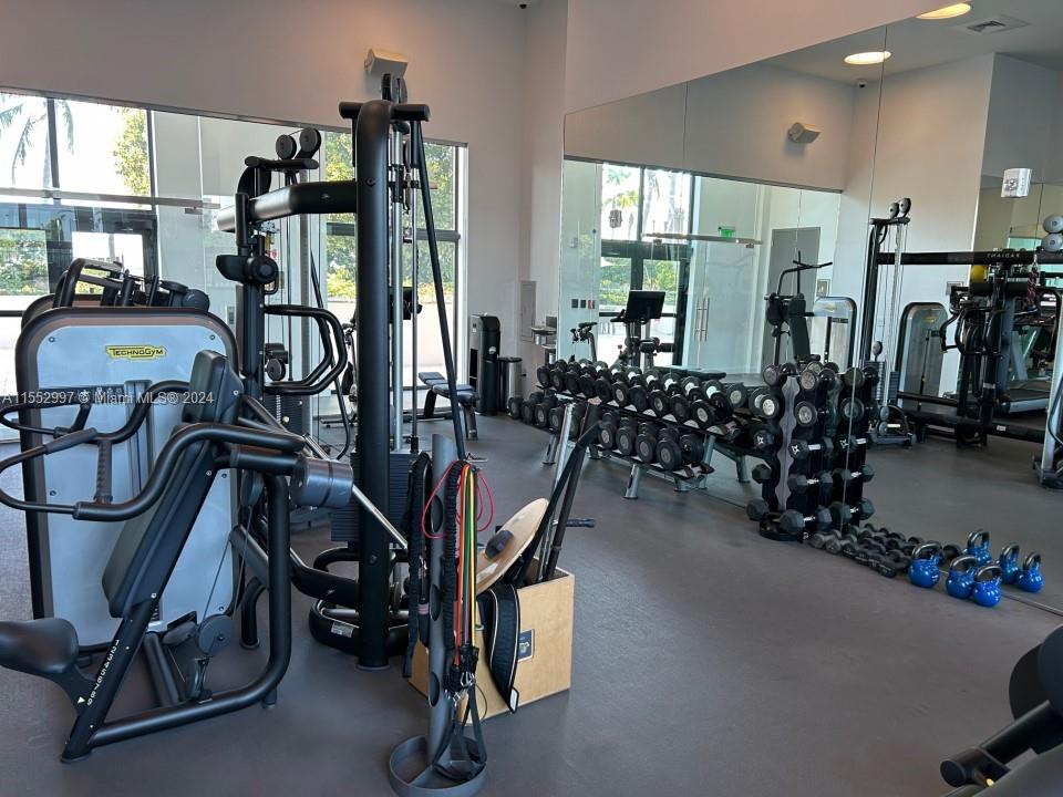 1000 Venetian Way 810, Miami Beach, Florida 33139, 1 Bedroom Bedrooms, ,1 BathroomBathrooms,Residential,For Sale,1000 Venetian Way 810,A11552997