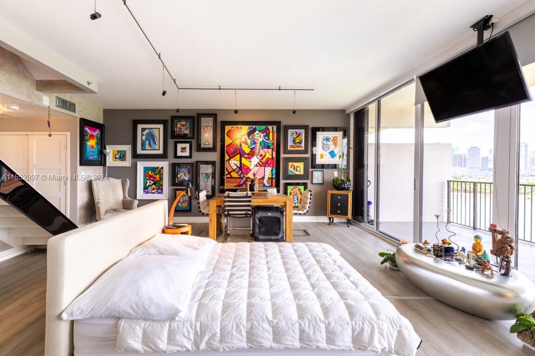 1000 Venetian Way 810, Miami Beach, Florida 33139, 1 Bedroom Bedrooms, ,1 BathroomBathrooms,Residential,For Sale,1000 Venetian Way 810,A11552997