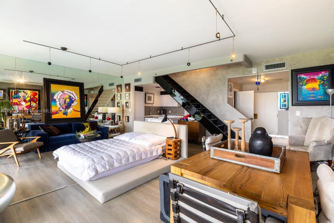 1000 Venetian Way 810, Miami Beach, Florida 33139, 1 Bedroom Bedrooms, ,1 BathroomBathrooms,Residential,For Sale,1000 Venetian Way 810,A11552997