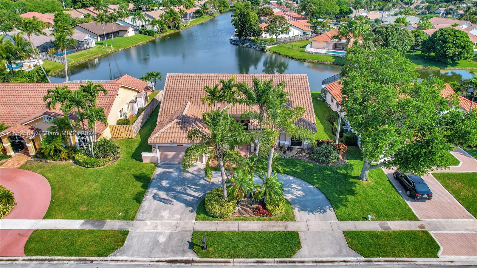 10121 NW 10th St  For Sale A11552564, FL