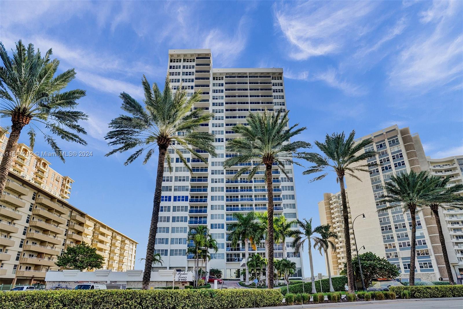 3140 S Ocean Dr 901, Hallandale Beach, Florida 33009, 1 Bedroom Bedrooms, ,1 BathroomBathrooms,Residential,For Sale,3140 S Ocean Dr 901,A11554212