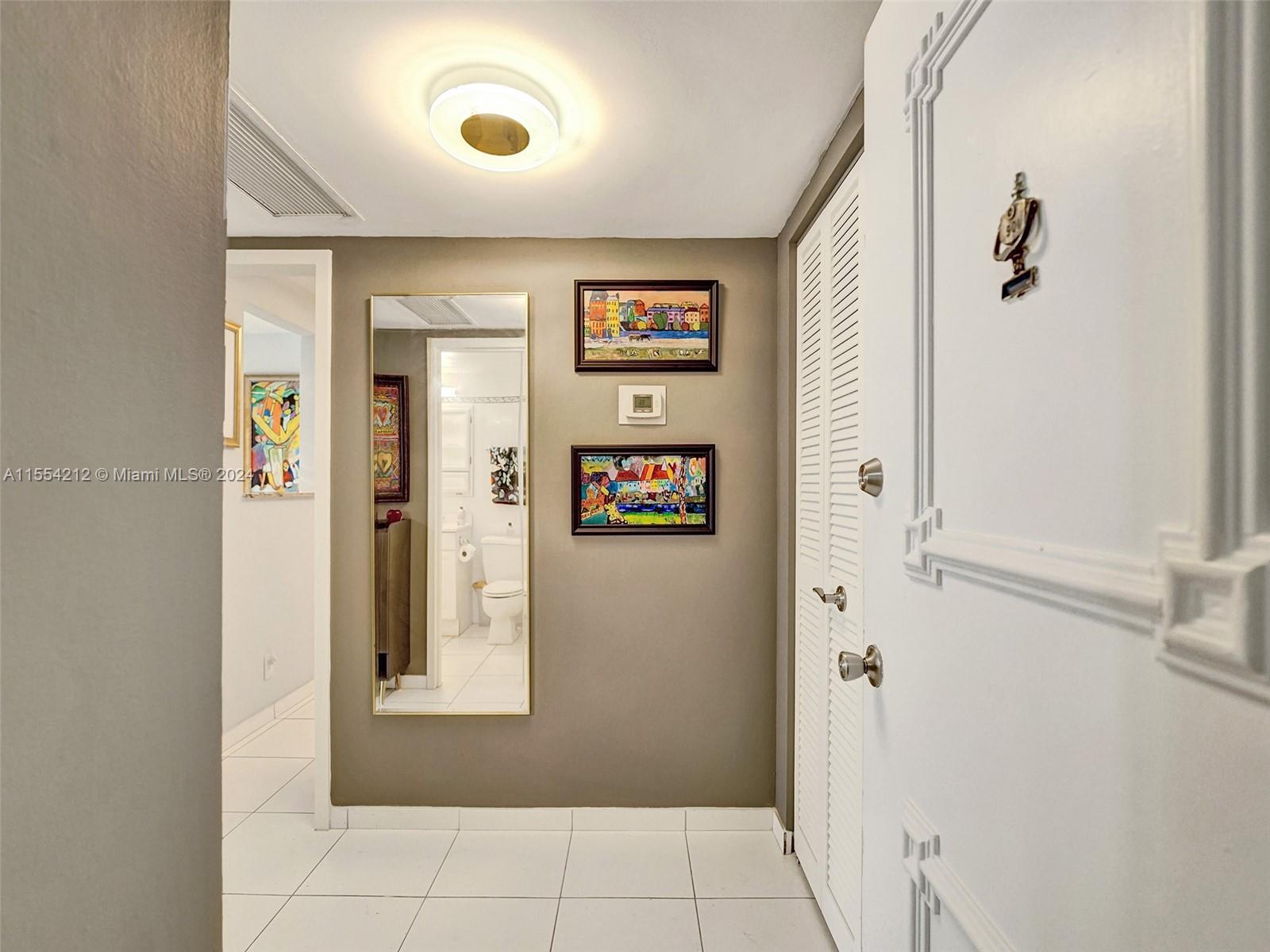 3140 S Ocean Dr 901, Hallandale Beach, Florida 33009, 1 Bedroom Bedrooms, ,1 BathroomBathrooms,Residential,For Sale,3140 S Ocean Dr 901,A11554212