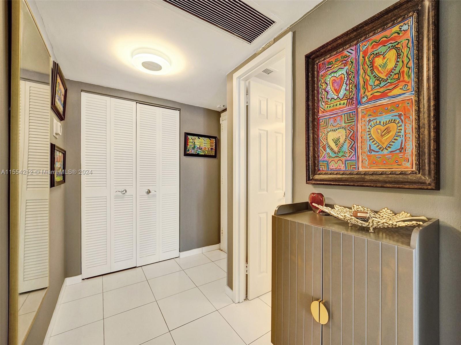 3140 S Ocean Dr 901, Hallandale Beach, Florida 33009, 1 Bedroom Bedrooms, ,1 BathroomBathrooms,Residential,For Sale,3140 S Ocean Dr 901,A11554212