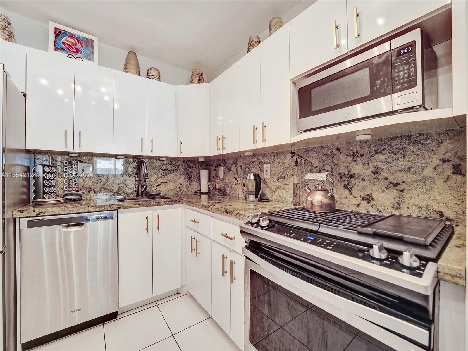 3140 S Ocean Dr 901, Hallandale Beach, Florida 33009, 1 Bedroom Bedrooms, ,1 BathroomBathrooms,Residential,For Sale,3140 S Ocean Dr 901,A11554212