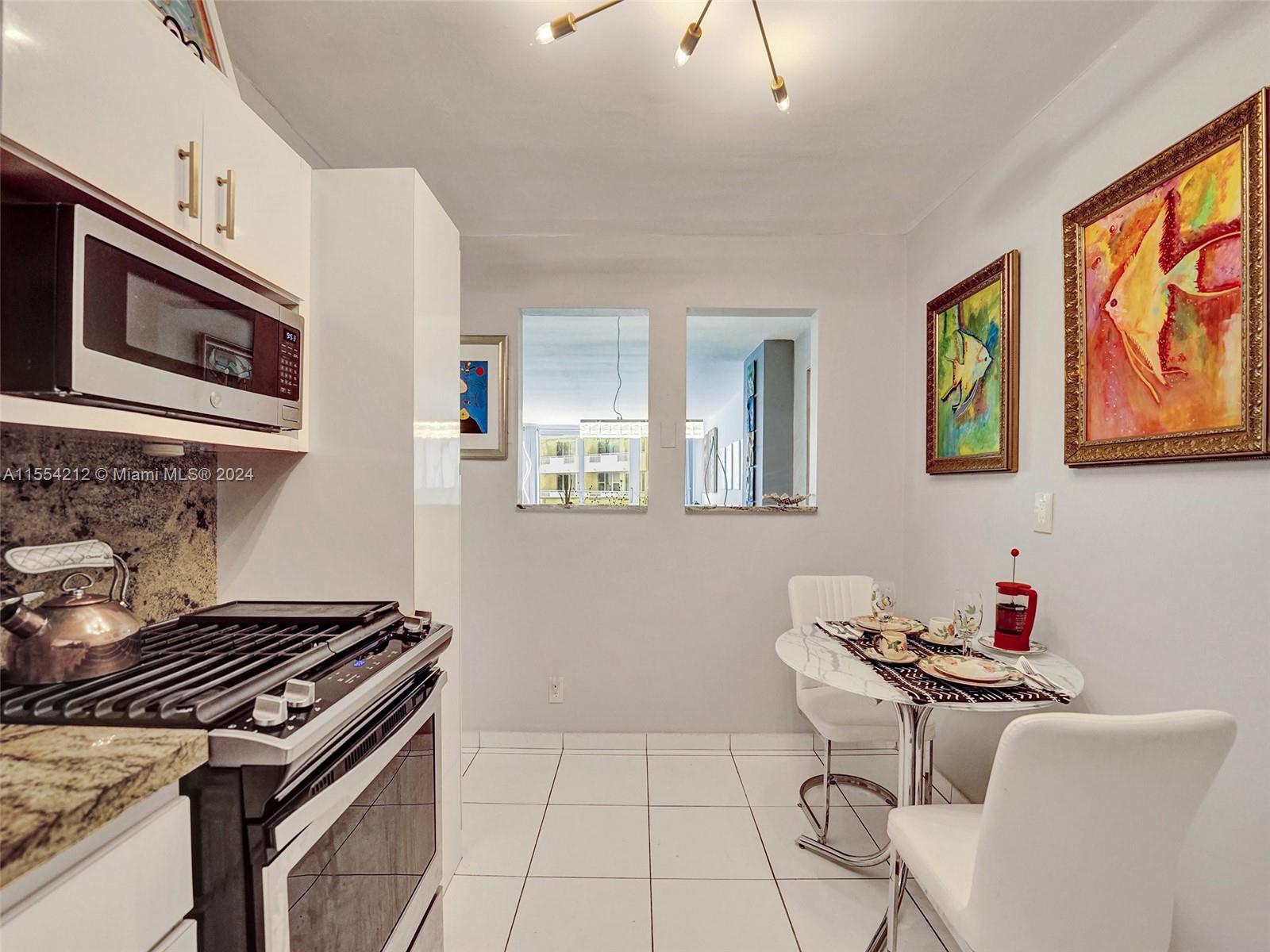 3140 S Ocean Dr 901, Hallandale Beach, Florida 33009, 1 Bedroom Bedrooms, ,1 BathroomBathrooms,Residential,For Sale,3140 S Ocean Dr 901,A11554212