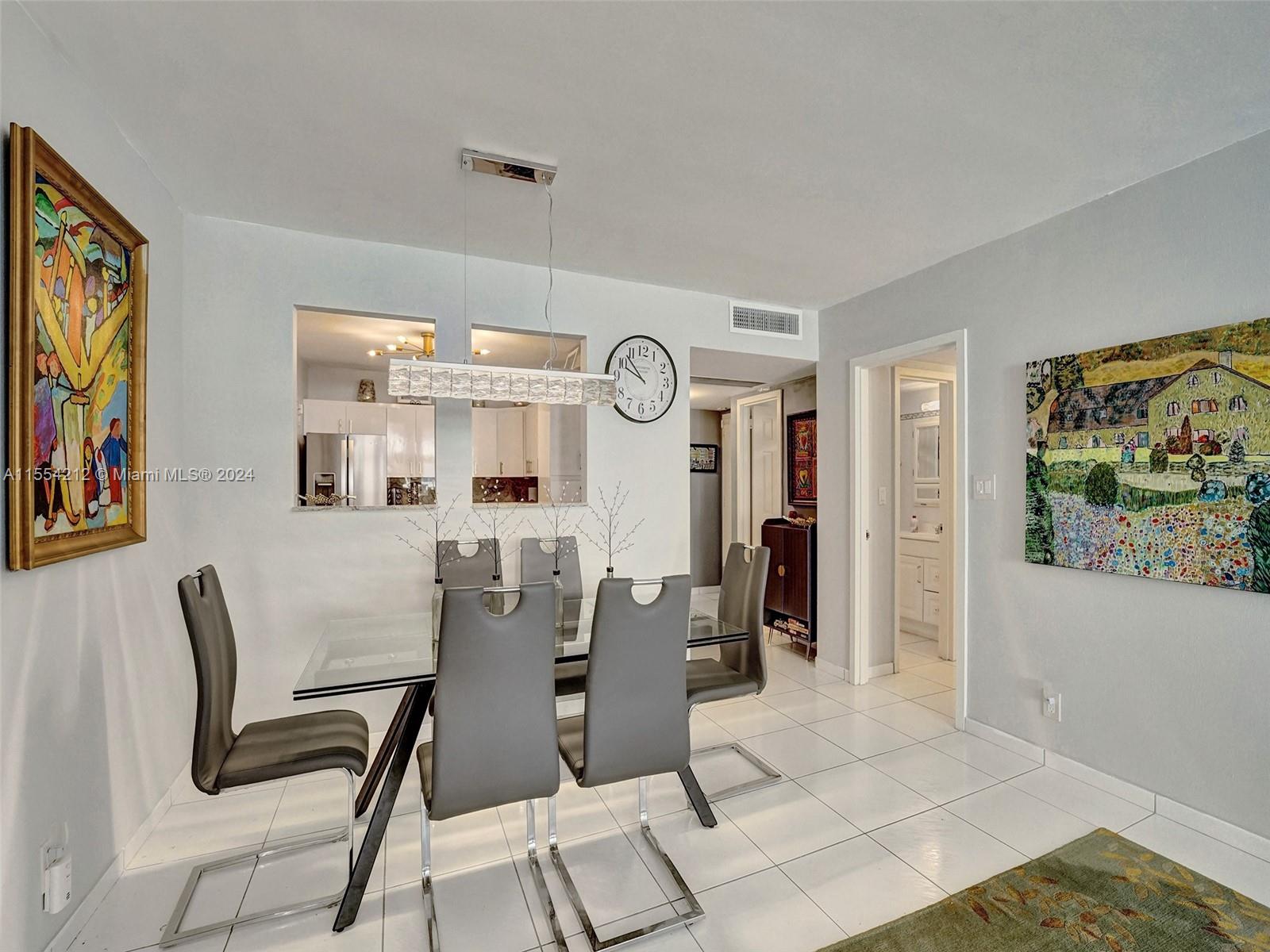 3140 S Ocean Dr 901, Hallandale Beach, Florida 33009, 1 Bedroom Bedrooms, ,1 BathroomBathrooms,Residential,For Sale,3140 S Ocean Dr 901,A11554212