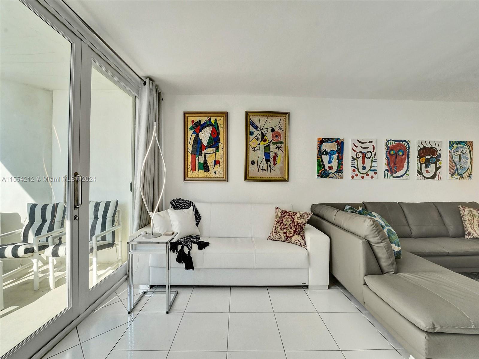 3140 S Ocean Dr 901, Hallandale Beach, Florida 33009, 1 Bedroom Bedrooms, ,1 BathroomBathrooms,Residential,For Sale,3140 S Ocean Dr 901,A11554212