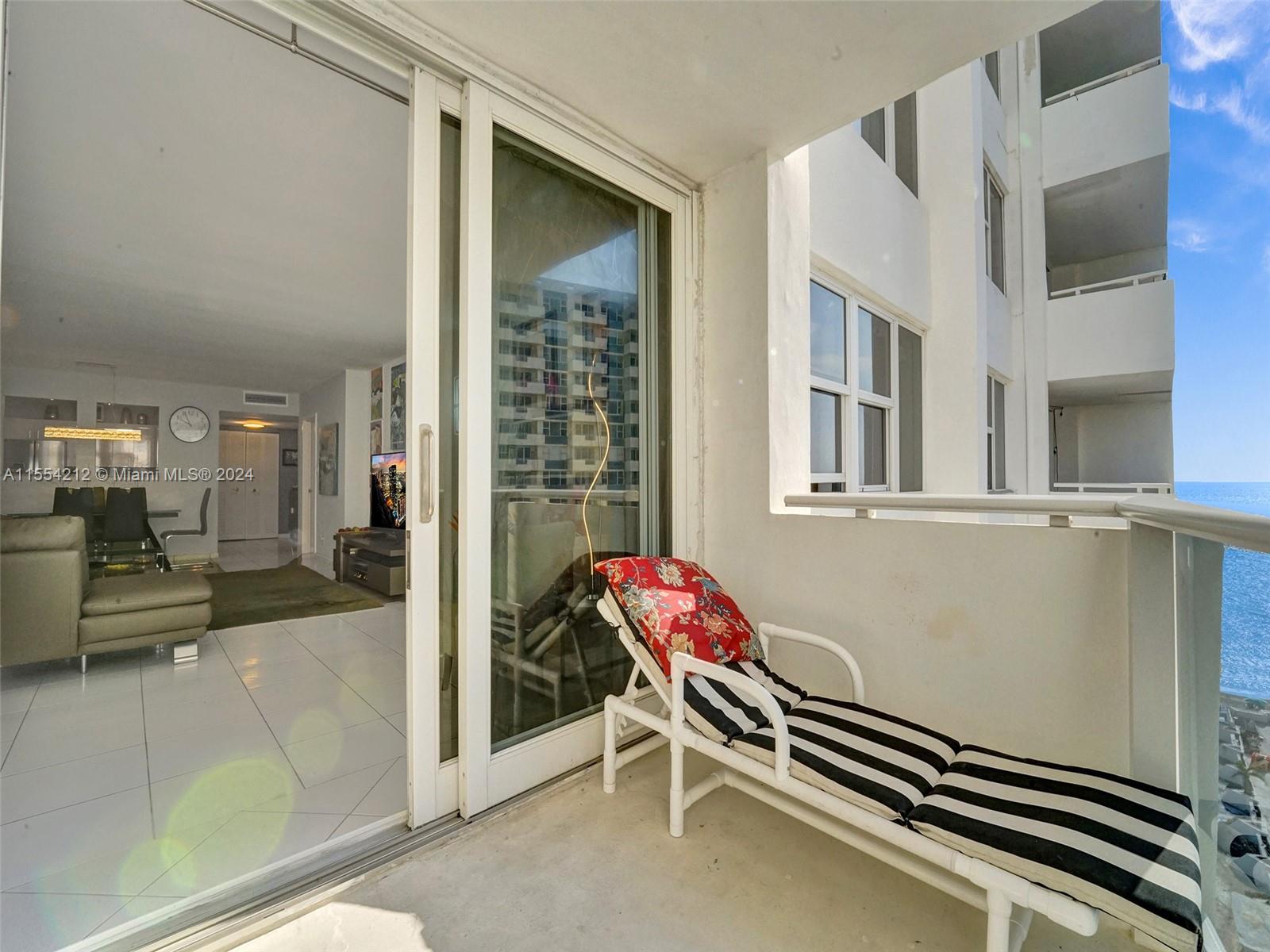 3140 S Ocean Dr 901, Hallandale Beach, Florida 33009, 1 Bedroom Bedrooms, ,1 BathroomBathrooms,Residential,For Sale,3140 S Ocean Dr 901,A11554212