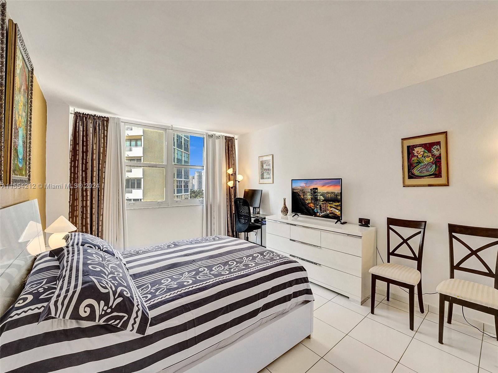 3140 S Ocean Dr 901, Hallandale Beach, Florida 33009, 1 Bedroom Bedrooms, ,1 BathroomBathrooms,Residential,For Sale,3140 S Ocean Dr 901,A11554212