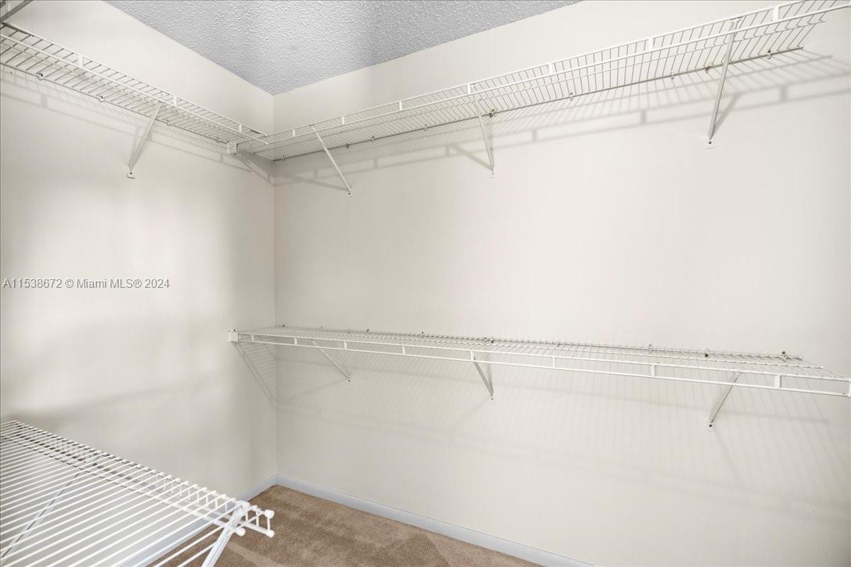 1672 N Goldeneye Ln, Homestead, Florida 33035, 4 Bedrooms Bedrooms, ,3 BathroomsBathrooms,Residential,For Sale,1672 N Goldeneye Ln,A11538672