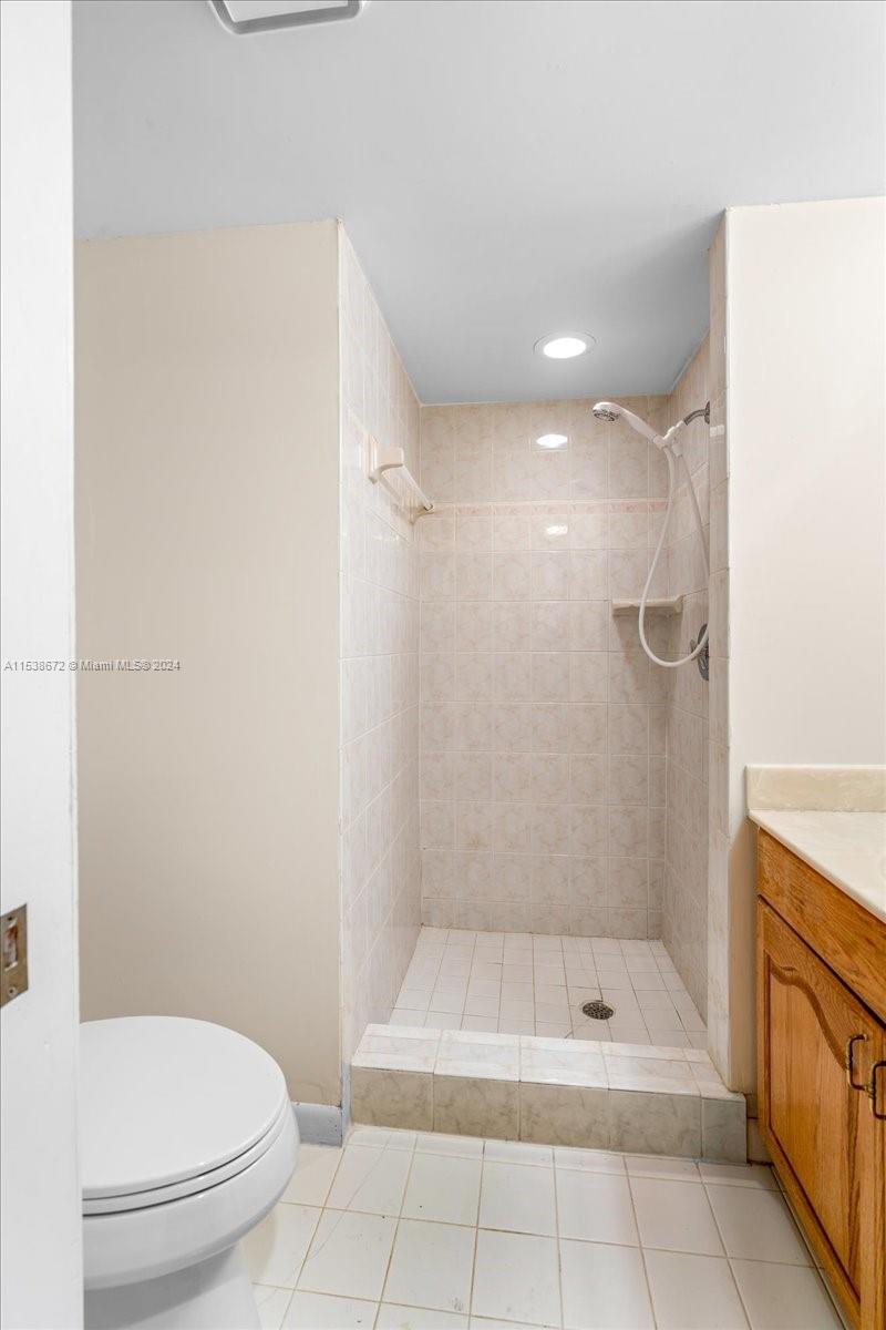 1672 N Goldeneye Ln, Homestead, Florida 33035, 4 Bedrooms Bedrooms, ,3 BathroomsBathrooms,Residential,For Sale,1672 N Goldeneye Ln,A11538672