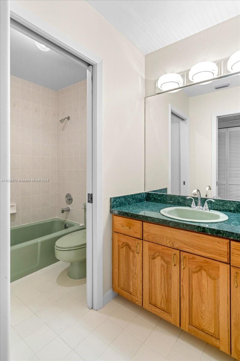 1672 N Goldeneye Ln, Homestead, Florida 33035, 4 Bedrooms Bedrooms, ,3 BathroomsBathrooms,Residential,For Sale,1672 N Goldeneye Ln,A11538672