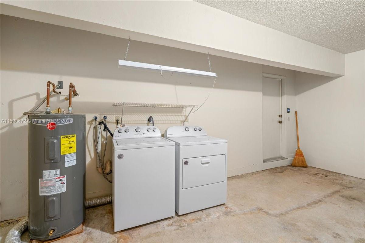 1672 N Goldeneye Ln, Homestead, Florida 33035, 4 Bedrooms Bedrooms, ,3 BathroomsBathrooms,Residential,For Sale,1672 N Goldeneye Ln,A11538672