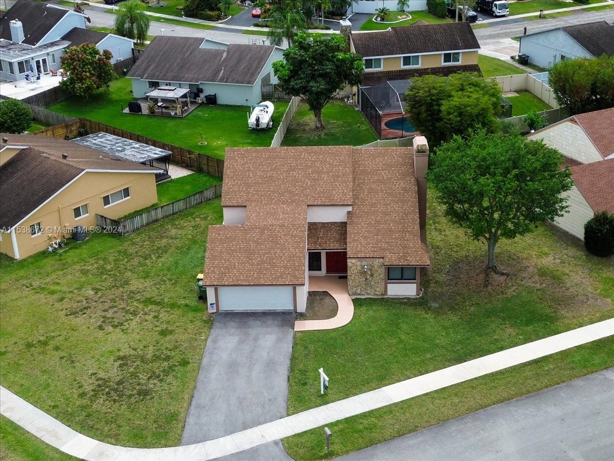 1672 N Goldeneye Ln, Homestead, Florida 33035, 4 Bedrooms Bedrooms, ,3 BathroomsBathrooms,Residential,For Sale,1672 N Goldeneye Ln,A11538672