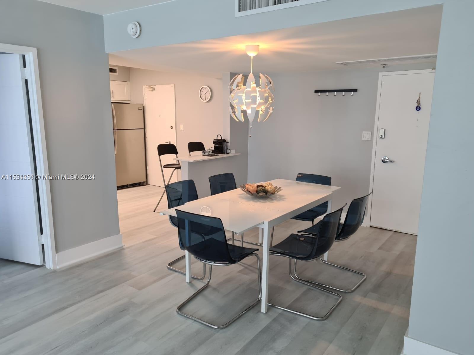 5151 Collins Ave 427, Miami Beach, Florida 33140, 1 Bedroom Bedrooms, ,1 BathroomBathrooms,Residential,For Sale,5151 Collins Ave 427,A11554231