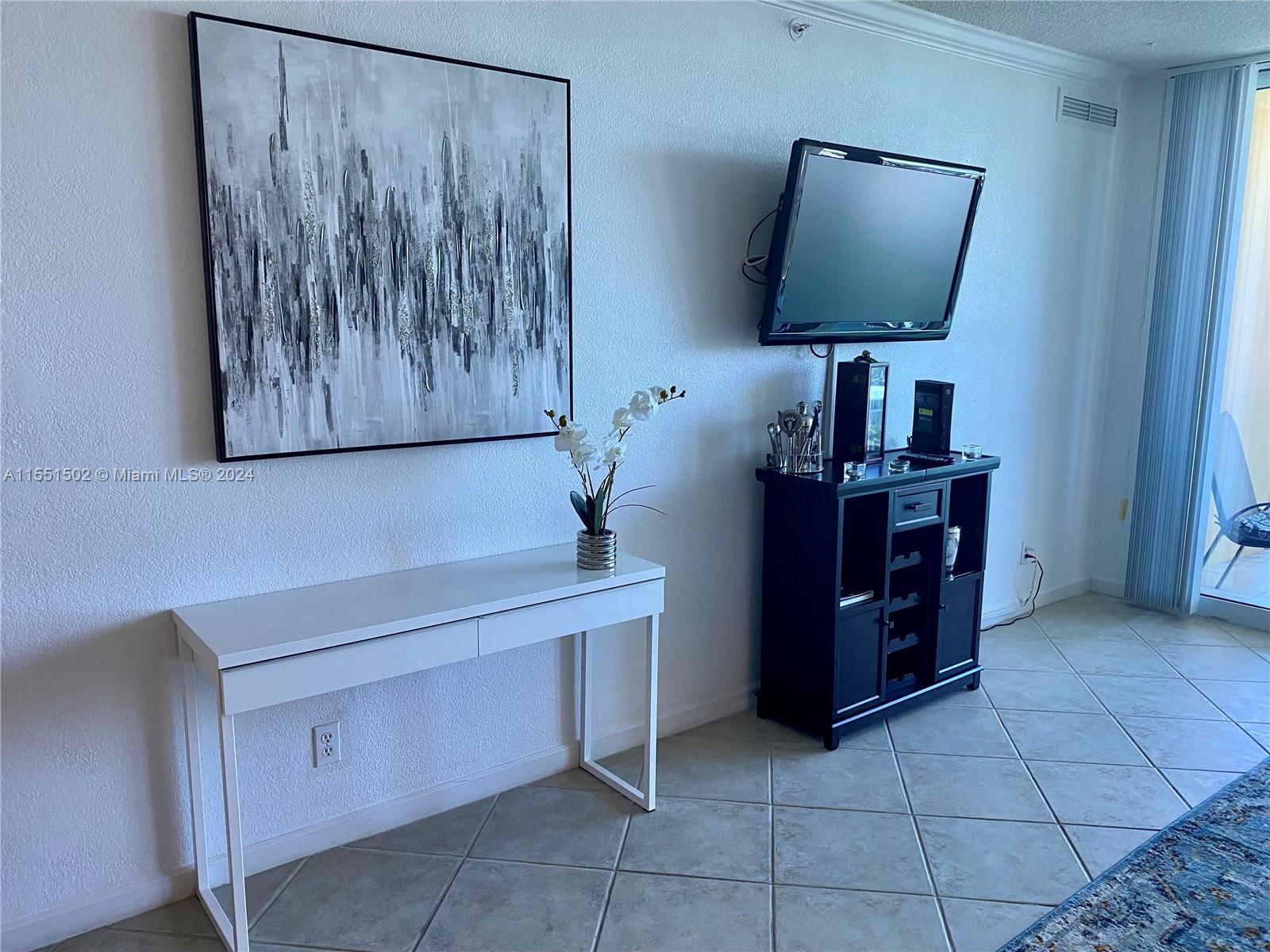2501 S Ocean Dr 828, Hollywood, Florida 33019, 1 Bedroom Bedrooms, ,1 BathroomBathrooms,Residential,For Sale,2501 S Ocean Dr 828,A11551502